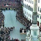 Una multitud de romanos quiso adherirse al homenaje del Papa y de toda la Iglesia a la Inmaculada Concepción.
