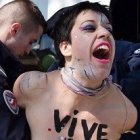 Según la autora, de existir la "Antimaría sería así: esas mujeres no le darían importancia a los niños. Serían obscenas, vulgares e iracundas"