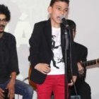 Adrián Martín ha sacado un disco con la Sony, pero su gran fuerza está en que contagia su alegría