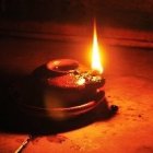 Juan era la lámpara que ardía y brillaba.