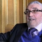 Amando de Miguel elogia al párroco de su pueblo, con quien retomó la práctica religiosa.