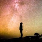 El hombre se hace grandes preguntas, pero la ciencia actual está demasiado fragmentada... Razón Abierta premia la visión amplia