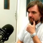 El cura villero Pepe di Paola es uno de los impulsores de esta emisora católica argentina