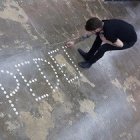 El juez no considera delito la obra blasfema de Abel Azcona