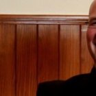 El padre Shane descubrió su vocación saltándose un día de colegio y sentándose un rato en un banco de la parroquia