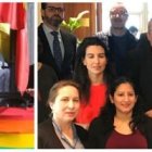 A la izquierda, Cristina Cifuentes, con los símbolos del lobby gay - a la derecha, la nueva Plataforma por las Libertades