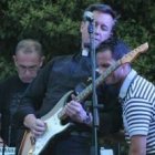 La Voz del Desierto cuenta con varios sacerdotes y otros músicos y más de 10 años tocando