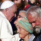 El Papa invita a invitar a los pobres a la mesa y a compartir la experiencia con ellos