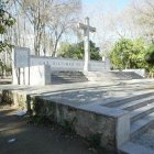 Esta es la cruz de Ribalta, dedicada a "las víctimas de la violencia"