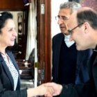 El obispo Munilla con Vera Baboum, la alcaldesa de Belén, la ciudad natal de Cristo