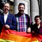 El lobby gay de la FELGTB en el Congreso de los Diputados - la ley que han escrito multará al que critique sus postulados