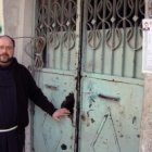 Uno de los franciscanos de Alepo explica sus servicios de electricidad para familias