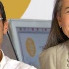 Miguel y Adriana son los diseñadores y creativos de HaveAGodTime, con ideas para comunicar la fe con detalles