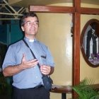 El misionero Carlos Ruiz ejerce como párroco en Venezuela