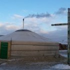 En esta yurta la pequeña comunidad católica tiene su casa