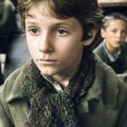Barney Clark, en la versión de 2005 de Oliver Twist: el drama de la orfandad involuntaria, convertido en un derecho para minorías poderosas.