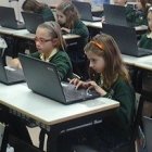 Los niños están ya en contacto con las nuevas tecnologias en el colegio, en sus casas y en sus ratos de ocio