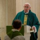 Un buen pastor discierne, es valiente y no cae en el buenismo para conformar, dijo Francisco