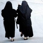 La monja fue agredida tras dejar a unos niños en el colegio