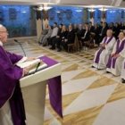 El Papa Francisco comenta las escrituras de Cuaresma en la capilla de Santa Marta