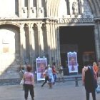 Por esta puerta de Santa María del Pi empezaron a entrar cientos de turistas huyendo de los atentados de las Ramblas