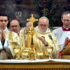 Francisco afirma que hay que superar las prácticas que desfiguran la reforma litúrgica querida por el Concilio.