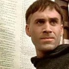 Lutero, interpretado en 2003 por Joseph Fiennes, proclama sus tesis heréticas en 1517 clavándolas en el palacio de Wittenberg.