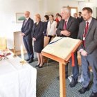 Primera misa en el Parlamento Escocés - no muy impresionante, pero sí histórica