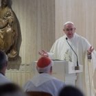 El Papa centró su homilía en la oración por los gobernantes