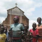 Las antiguas comunidades formadas por laicos en los años 70 y 80 necesitaban unirse bajo una sola pastoral