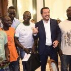 Matteo Salvini, vicepresidente del consejo de ministros italiano y ministro del Interior, afirma que la inmigración ilegal fomenta el racismo.