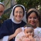 Muchas Sisters of Life son jóvenes, pero como congregación acumulan años atendiendo embarazadas