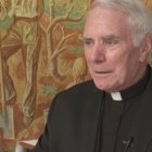 El padre Clete Kiley trabaja habitualmente con inmigrantes e hispanos