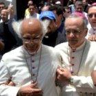 El cardenal Brenes, con el nuncio, otros obispos y sacerdotes, al llegar a la basílica menor