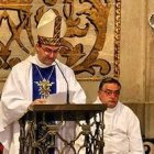 El obispo de San Sebastián presidió la interpretación de la Salve por el Orfeón Donostiarra la víspera de la Asunción.