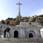 El Valle de los Caídos no solo destaca por la tumba de Franco, sino por su colosal cruz, que molesta a muchos laicistas