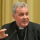 El obispo de Bilbao analiza la vigencia actual de la encíclica Humanae Vitae