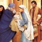 Simeón lo tomó en brazos y bendijo a Dios .