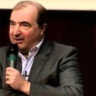 Jean Staune muestra el cambio en la actitud de muchos científicos, incluso ateos, que se abren a explicaciones finalistas y no casuales para explicar el Universo.