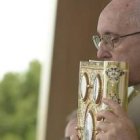 El Papa clausuró el Encuentro Mundial de las Familias con la Eucaristía celebrada en el Phoenix Park de Dublín