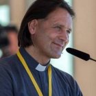 El padre Ciril Cus es un asiduo a Medjugorje y gracias a su testimonio ayuda a muchos jóvenes con profundas heridas