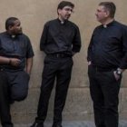 Tres de los nuevos curas ordenados en Sevilla este fin de semana