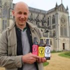 Christope impulsó esta iniciativa tras recuperar la fe después de la conversión de su esposa