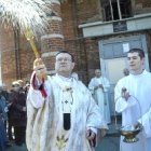 El arzobispo Pezzi bendice la parroquia restituida en Kjiasán, a 200 km de Moscú