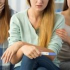 La noticia del embarazo en España no cuenta con casi ningún apoyo de las Administraciones, solo de algunas asociaciones como RedMadre