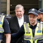 El cardenal Pell ha sido condenado por un jurado popular aunque ha recurrido la sentencia y su caso lo revisarán tres jueces
