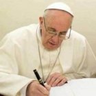 El Papa ha enviado una carta al cardenal Sandri, su representante en los actos que se celebran estos días en Egipto, donde se produjo este histórico encuentro