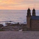 Santuario de la Virgen de la Barca en Mugía... puede ser punto de inicio o de llegada de la Ruta Mariana Luso-Galaica