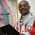 Wilton Gregory, arzobispo de Atlanta, será ahora el arzobispo de Washington, diócesis de 3 millones de habitantes... incluyendo muchos ricos e influyentes