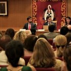 Más de 300 personas acudieron a la conferencia sobre la Naprotecnología como alternativa a la fecundación in vitro